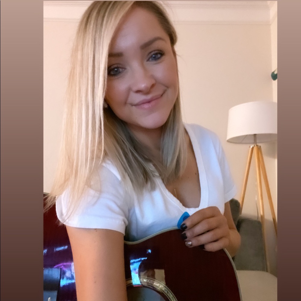 Meet your Posher, Amanda